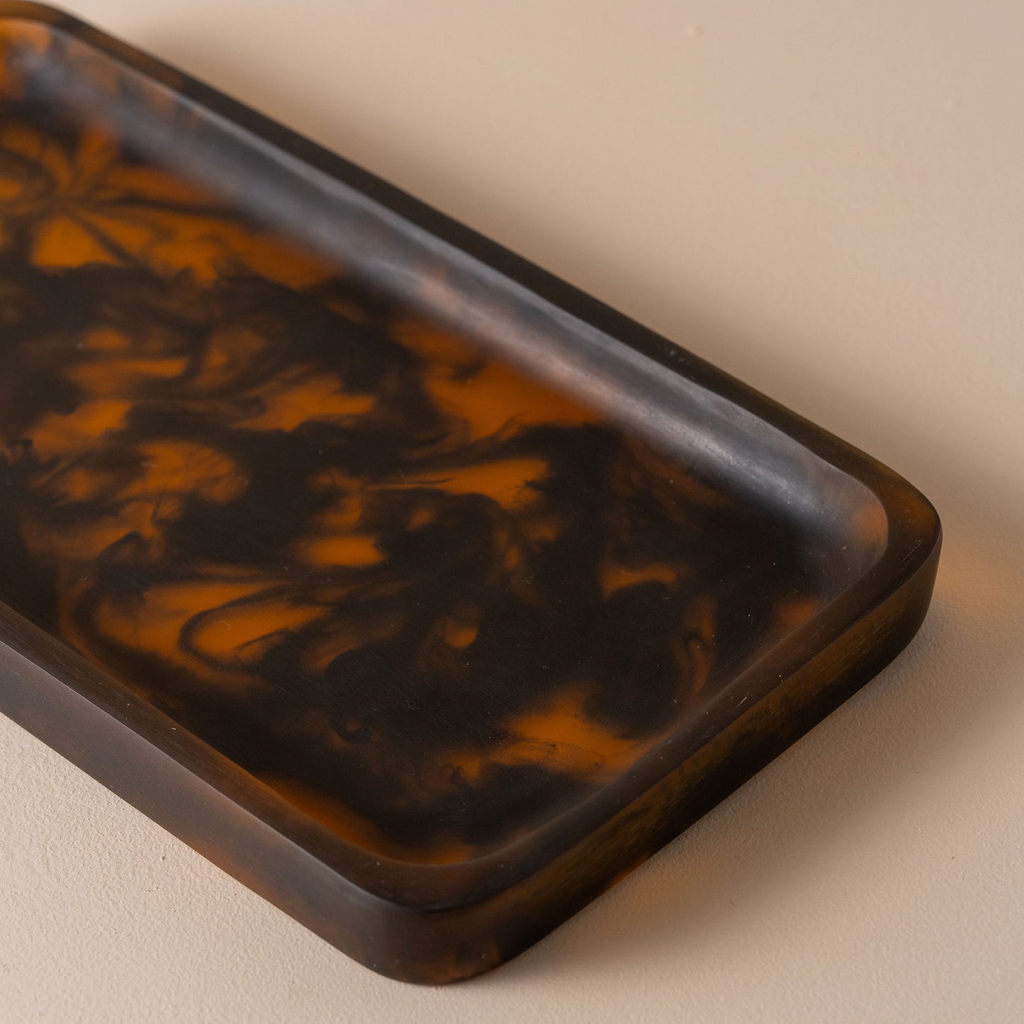 FLOW RESIN TRAY