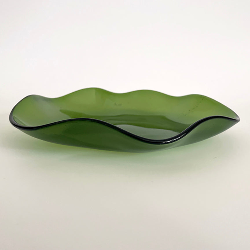 GLASS PETAL PLATE