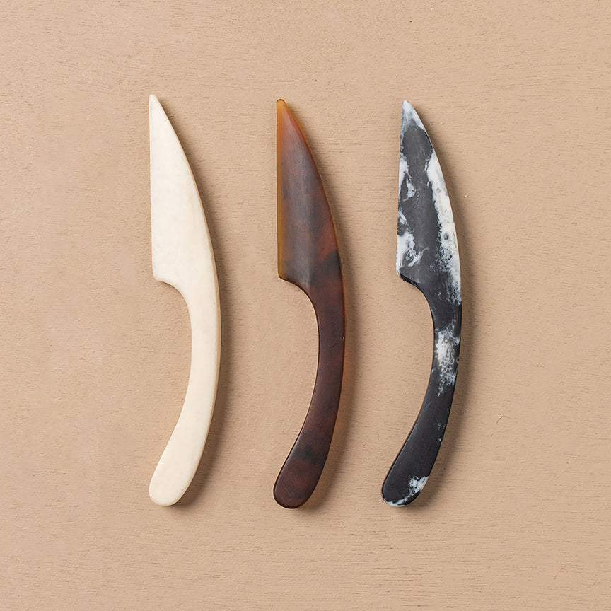 FLOW RESIN CHEESE KNIFE | Ash Black