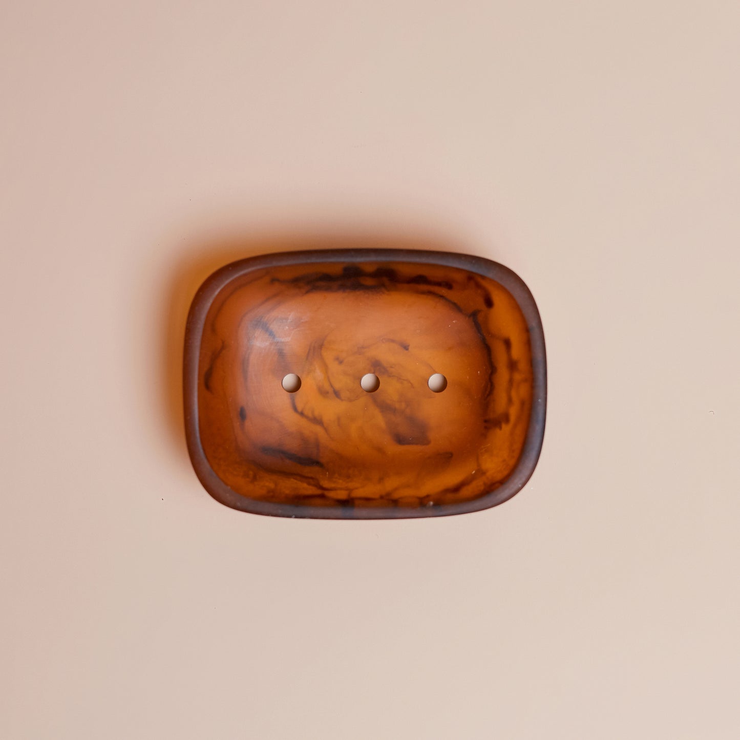 FLOW RESIN SOAP DISH